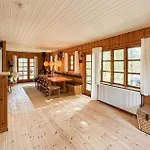 Feriehus 4 Bedroom Beautiful In *