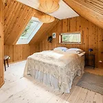 4 Bedroom Beautiful In