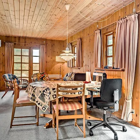 4 Bedroom Beautiful Home In Thyholm