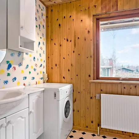 4 Bedroom Pet Friendly In Thyholm