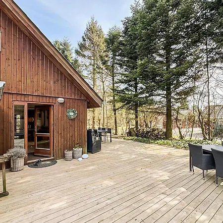 4 Bedroom Beautiful In