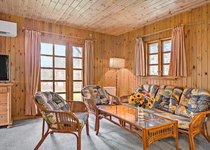 Casa vacanze 4 Bedroom Beautiful Home In Thyholm *